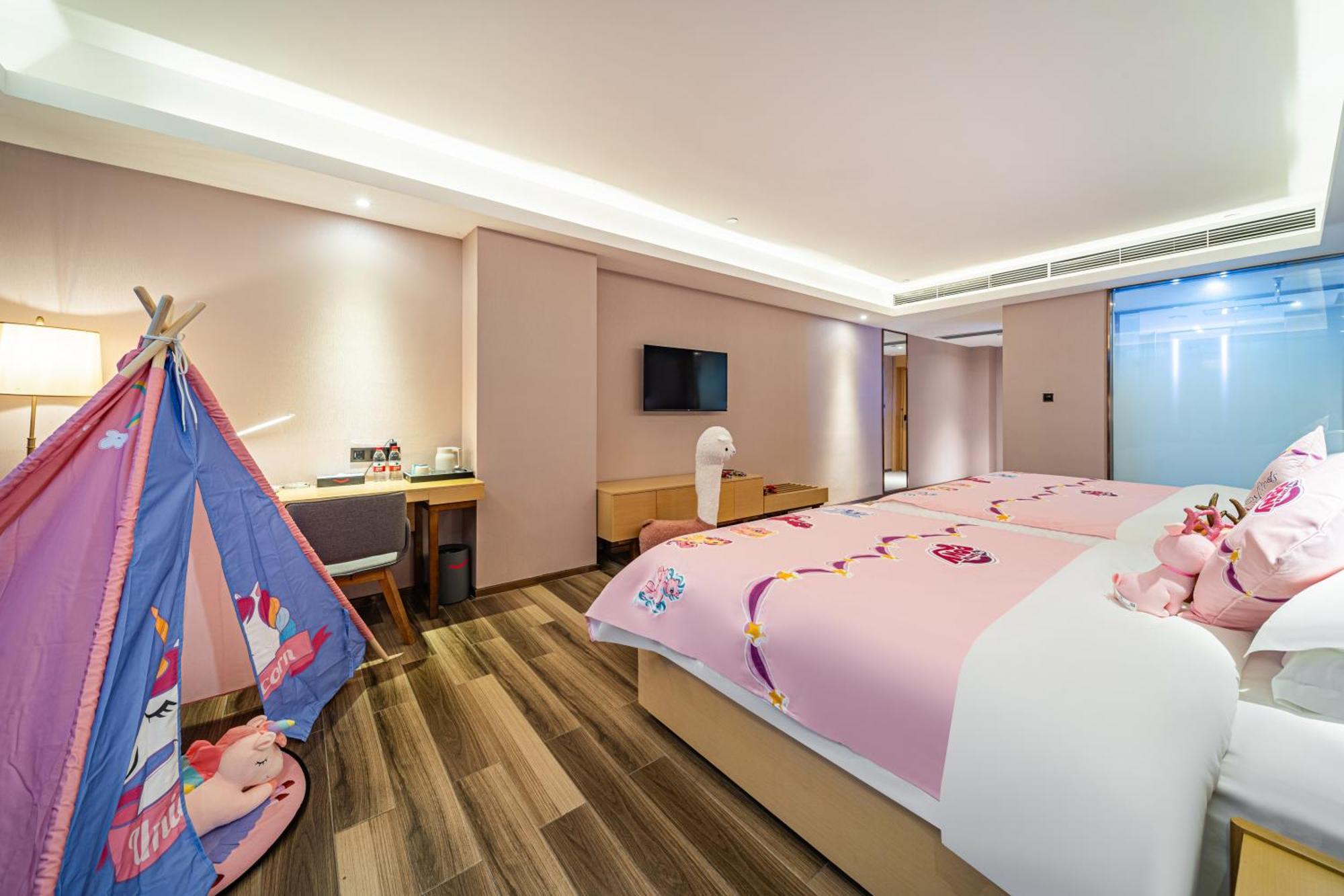 Echarm International Hotel Guangzhou Baiyun International Airport Huadu Plaza Branch - Free Deliver Service To Guangzhou Baiyun International Airport & Free Deliver Service To Canton Fair Complex During Canton Fair Period Buitenkant foto