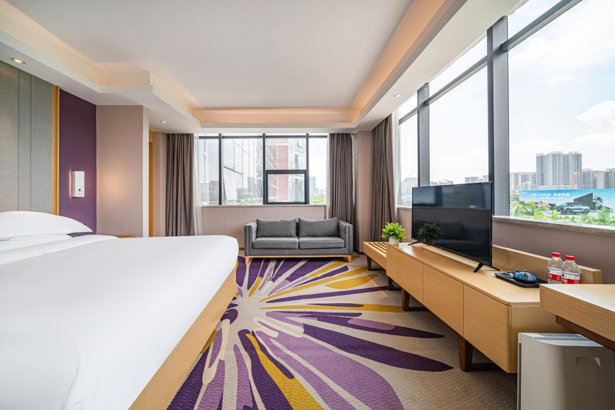 Echarm International Hotel Guangzhou Baiyun International Airport Huadu Plaza Branch - Free Deliver Service To Guangzhou Baiyun International Airport & Free Deliver Service To Canton Fair Complex During Canton Fair Period Buitenkant foto
