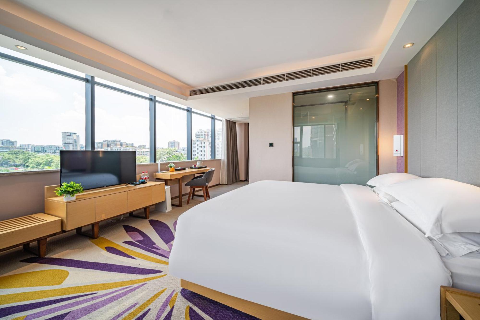 Echarm International Hotel Guangzhou Baiyun International Airport Huadu Plaza Branch - Free Deliver Service To Guangzhou Baiyun International Airport & Free Deliver Service To Canton Fair Complex During Canton Fair Period Buitenkant foto