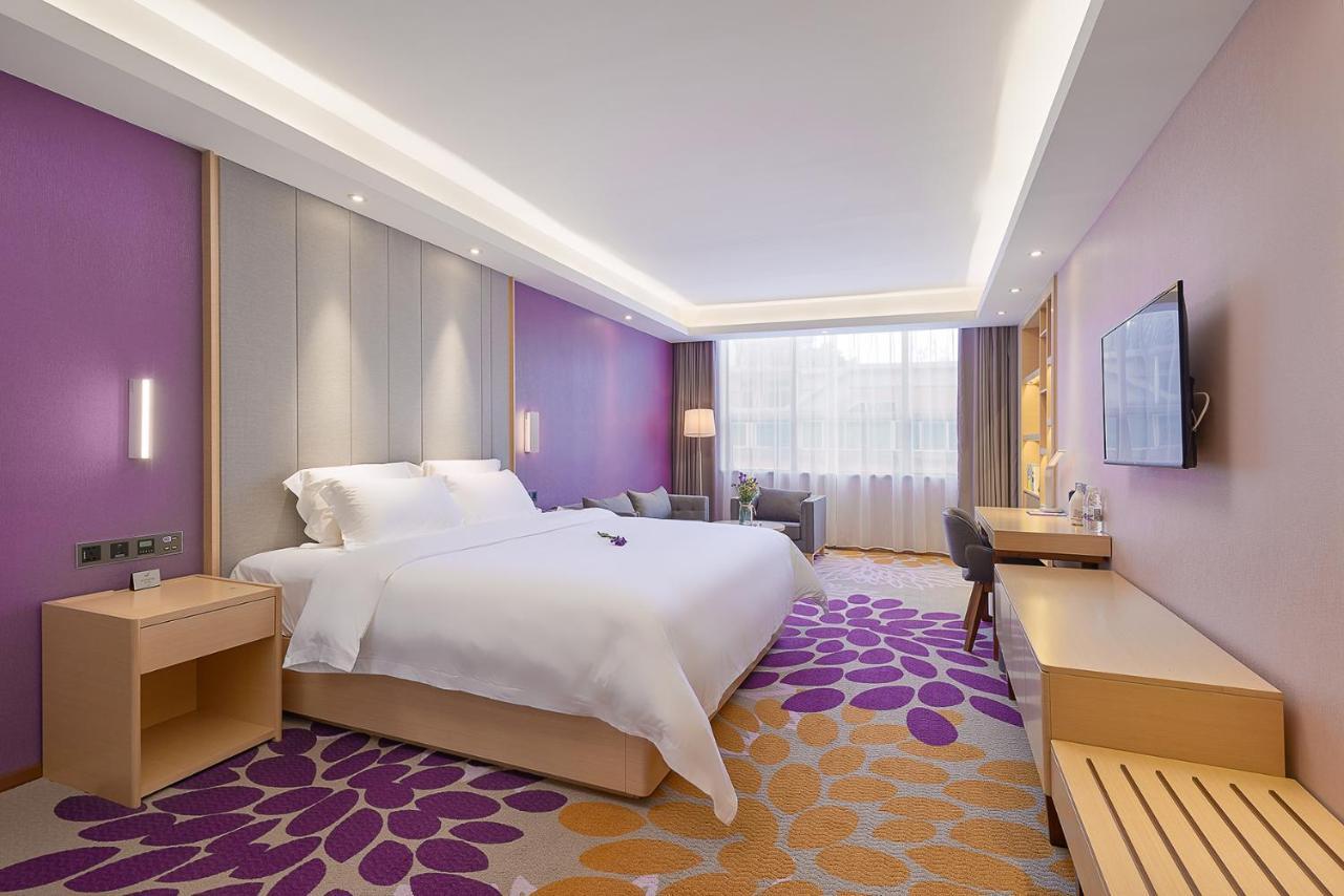 Echarm International Hotel Guangzhou Baiyun International Airport Huadu Plaza Branch - Free Deliver Service To Guangzhou Baiyun International Airport & Free Deliver Service To Canton Fair Complex During Canton Fair Period Buitenkant foto