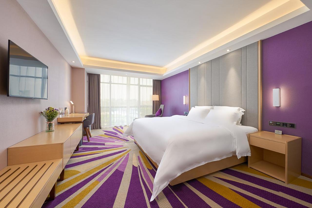 Echarm International Hotel Guangzhou Baiyun International Airport Huadu Plaza Branch - Free Deliver Service To Guangzhou Baiyun International Airport & Free Deliver Service To Canton Fair Complex During Canton Fair Period Buitenkant foto