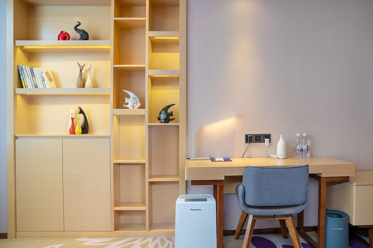 Echarm International Hotel Guangzhou Baiyun International Airport Huadu Plaza Branch - Free Deliver Service To Guangzhou Baiyun International Airport & Free Deliver Service To Canton Fair Complex During Canton Fair Period Buitenkant foto