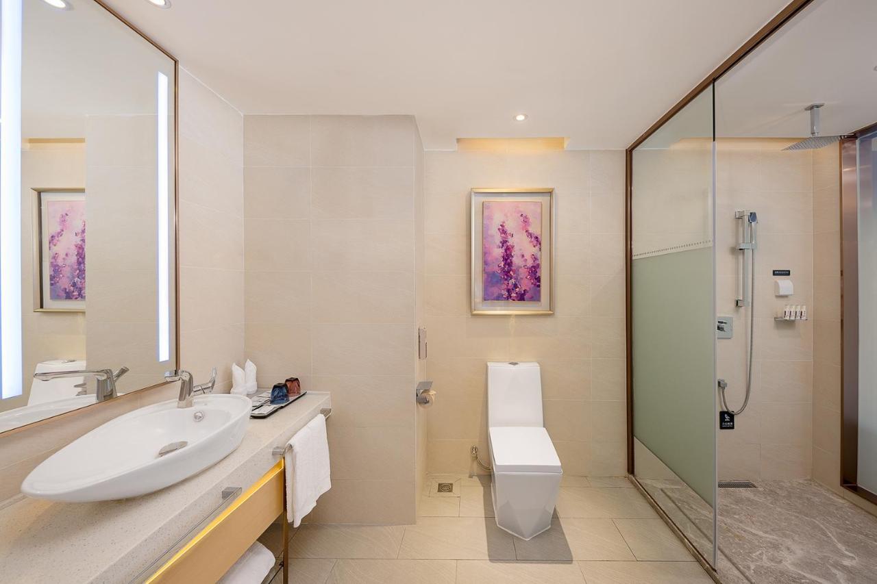 Echarm International Hotel Guangzhou Baiyun International Airport Huadu Plaza Branch - Free Deliver Service To Guangzhou Baiyun International Airport & Free Deliver Service To Canton Fair Complex During Canton Fair Period Buitenkant foto